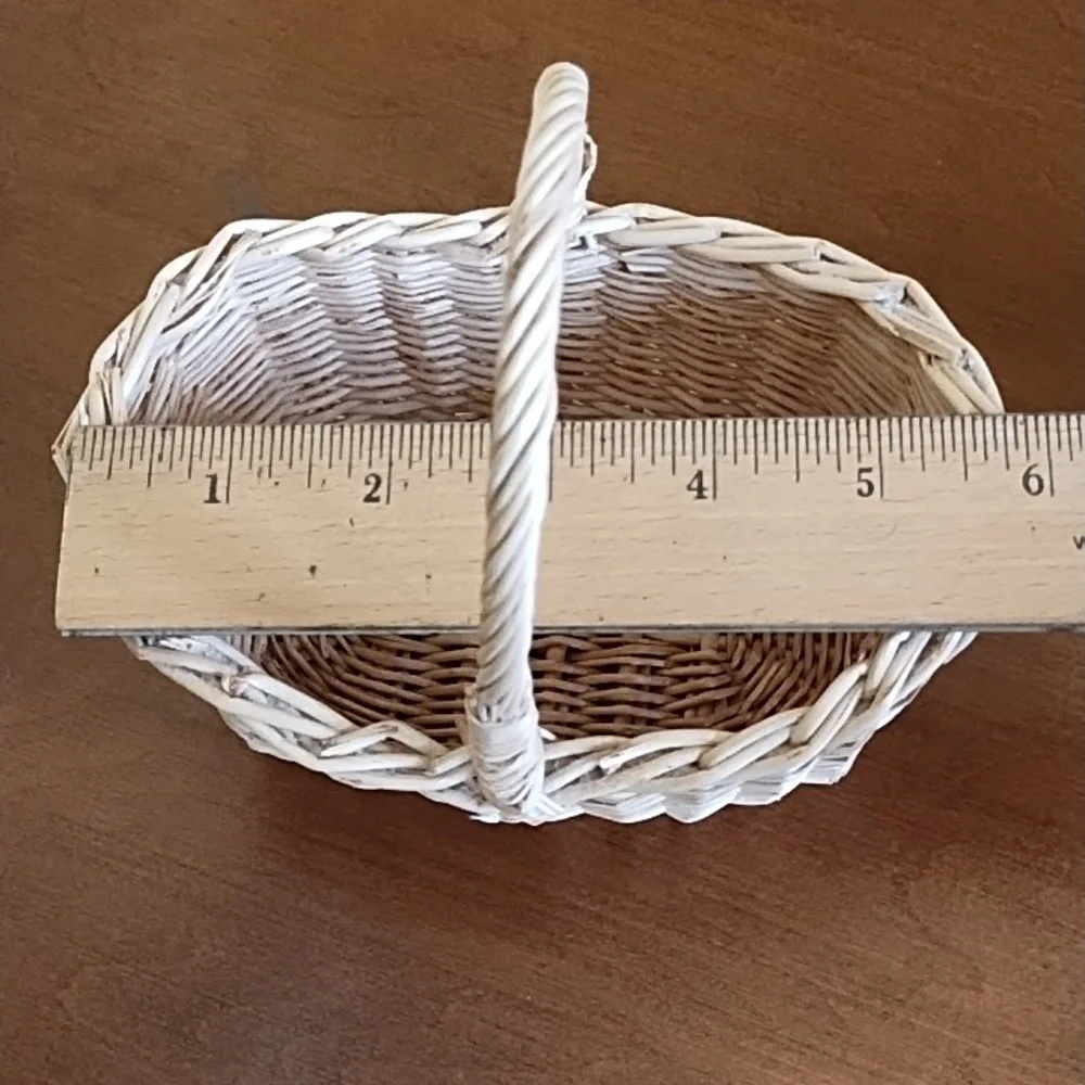 Small Basket 5.5 x 3.5 x 2.5 Inches Tall 3 Inch Handle Easter Farmhouse Natural